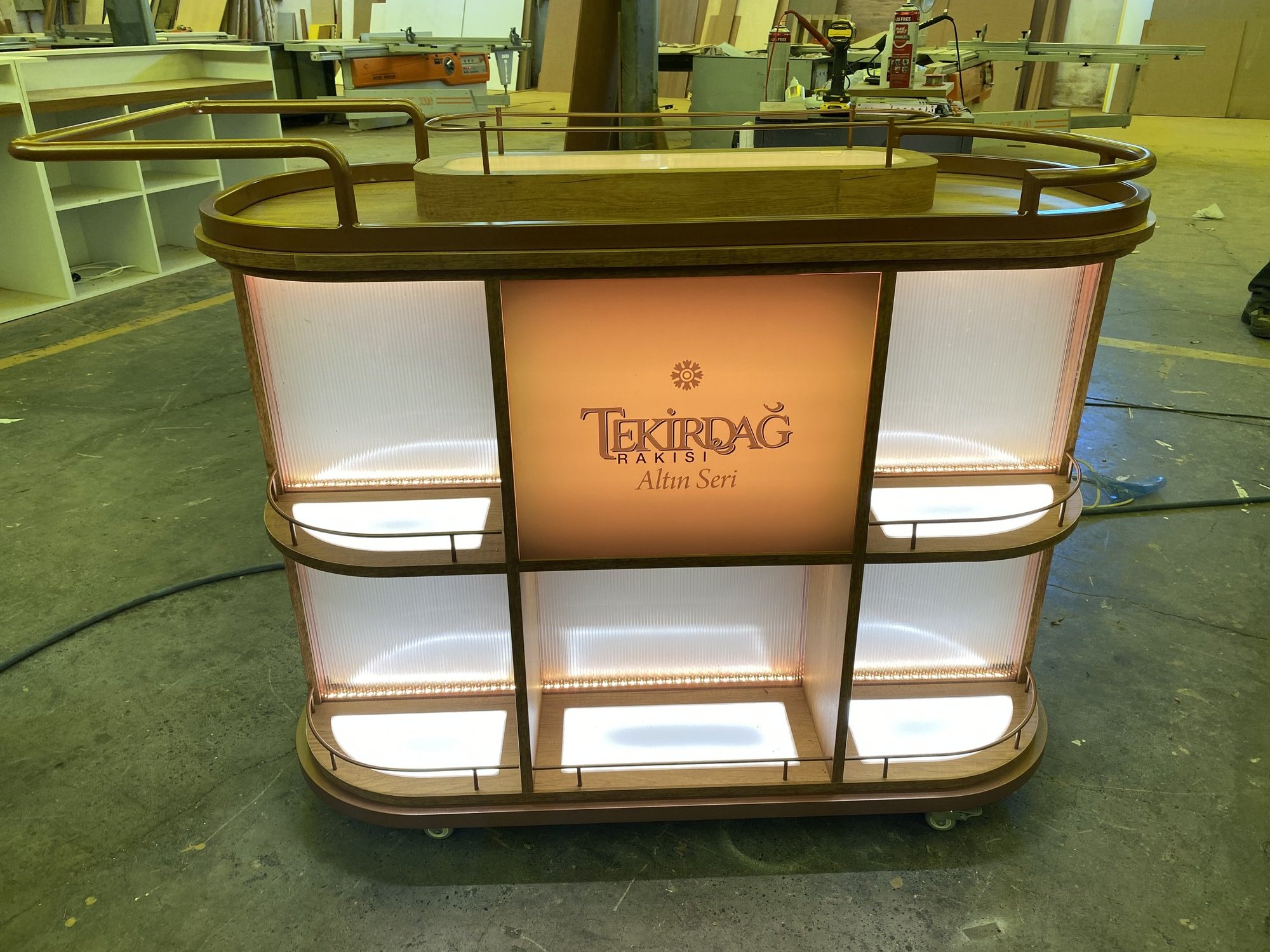 POS-Display-Stand-Fertigung